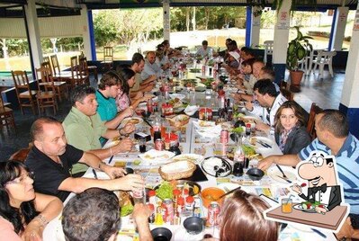 Platos en Lago Azul Pesqueiro