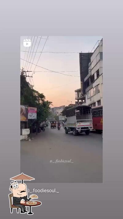 Check out how Gharpankar Vadewale looks outside
