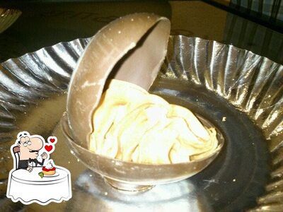 Choco-la provides a selection of sweet dishes