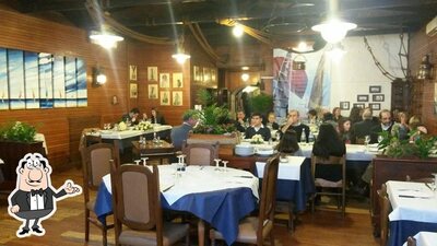 Siediti a un tavolo di La Risacca Bogliasco
