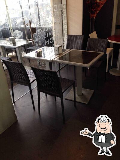 Siediti a un tavolo di Clodio Caffe
