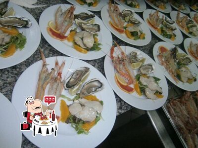 La Rosa serve un'ampia varietà di pasti di mare