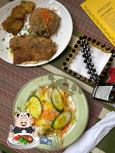Escolha pratos de carne no Café Colombiano