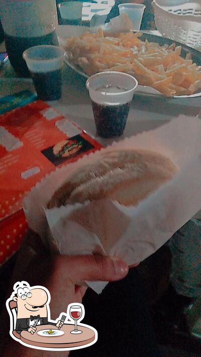 Comida em Eliane Lanches