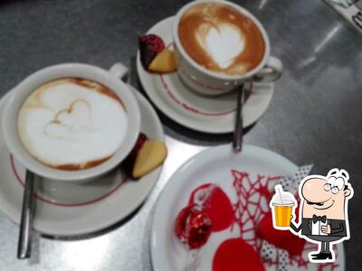 Assaggia i vari drink servite dal ristorante Bar Marisa