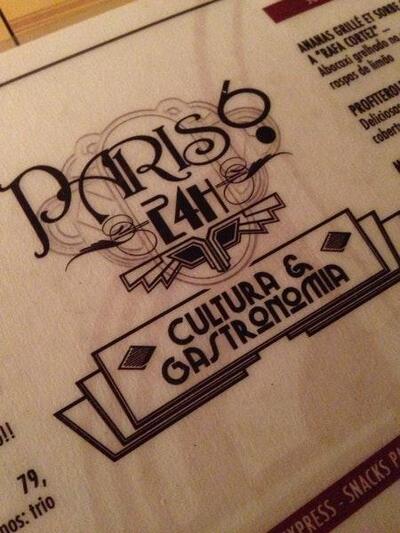 O logotipo do Paris 6