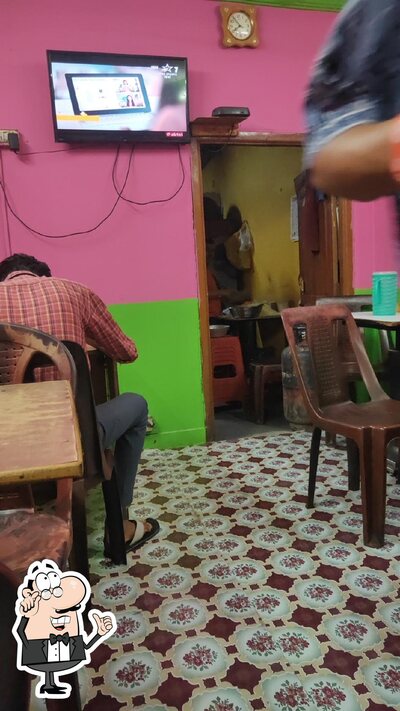 Check out how EVEREST FAST FOOD CENTER looks inside