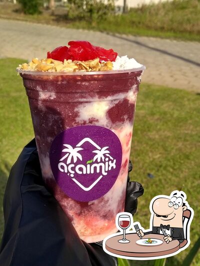 Comida em Amor de Mãe e Açaí Mix