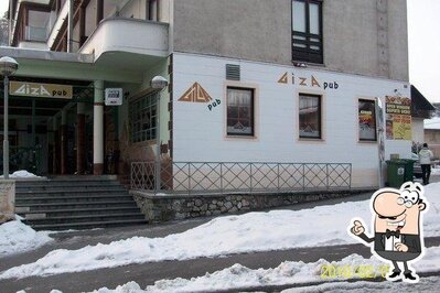 Gli esterni di Giza Pub