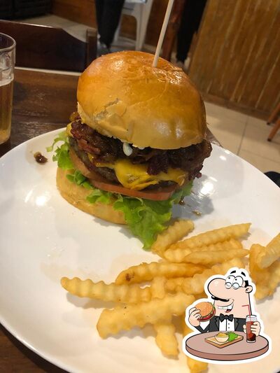 Consiga um hambúrguer no Serranos Burguer & Lounge