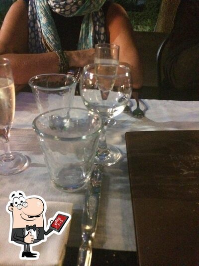 Goditi qualcosa da bere al ristorante La Paglia