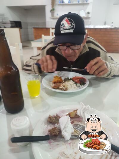 Comida em Restaurante Sabor Caseiro