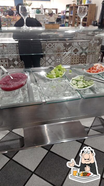 Comida em Posto e Costelão Monte Carlo III