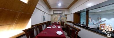 Check out how Coffee House looks inside