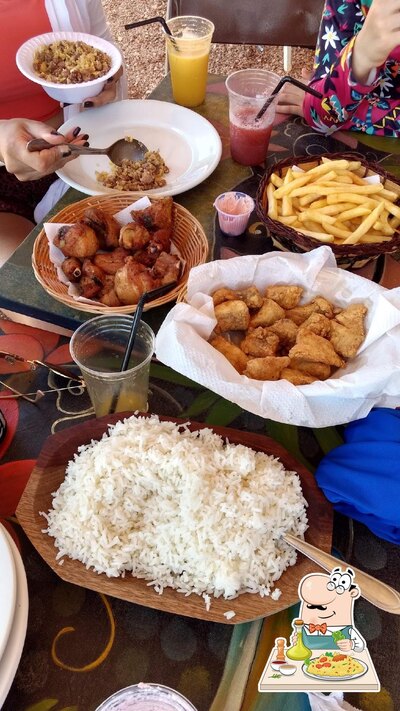 Comida em Ilha da Fantasia - Capitólio/MG