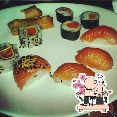Rolos de sushi são oferecidos por Saisho