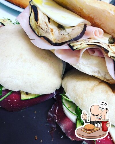 Concediti un bell'hamburger al pub & bar Meffe’s Cafe’