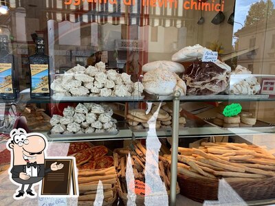 La parte esterna è una caratteristica importante di Antica Panetteria None TO