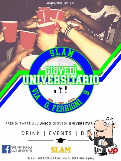 Prova le varie cose da bere servite dal pub & bar SLAM - Napoli