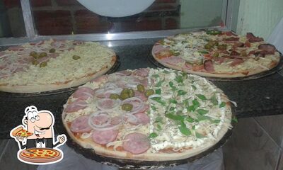 No Pizzaria Laiane Barra, você pode degustar pizza