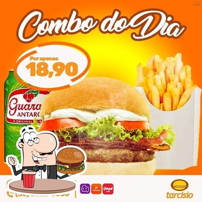 Os hambúrgueres do Tarcísio Lanches irão saciar diferentes gostos