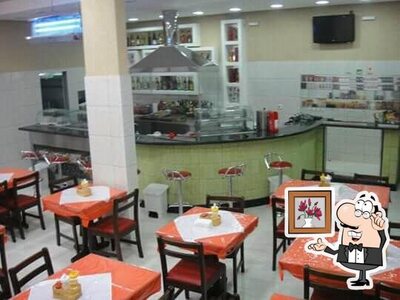 O interior do Bar e Restaurante do Toninho