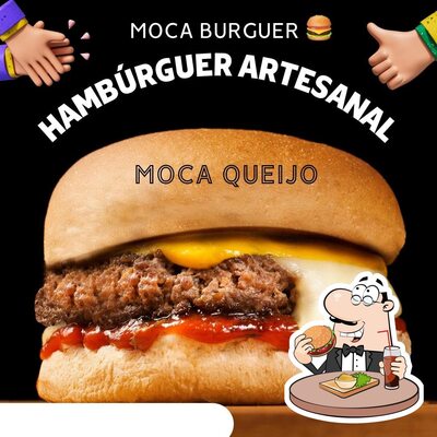 Experimente um dos hambúrgueres disponíveis no Moca Burguer