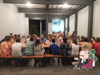 Veja imagens do interior do Alô pizza