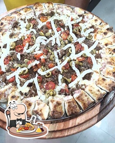 No Pizzaria Hot, você pode desfrutar de pizza