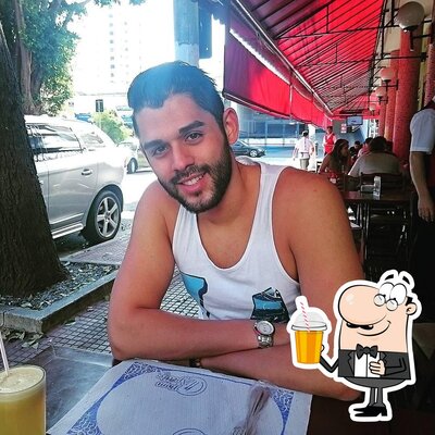 Você pode pedir uma bebida do menu