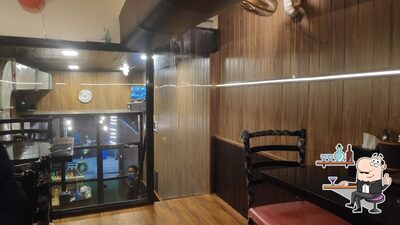 Check out how Foodzee looks inside
