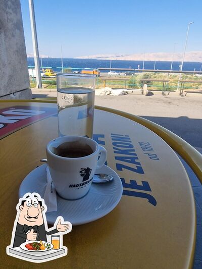 Cibo al Caffe bar Adria Oil