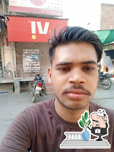 Check out the outside area of Himanshu Fast Food