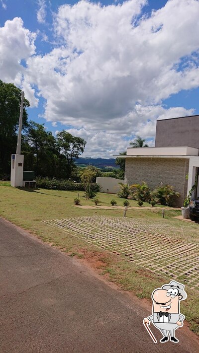 Você pode espairecer no na área externa do Resort Residence Momentum