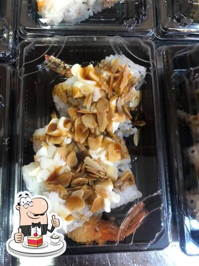 Sushi One serve un'ampia selezione di dolci