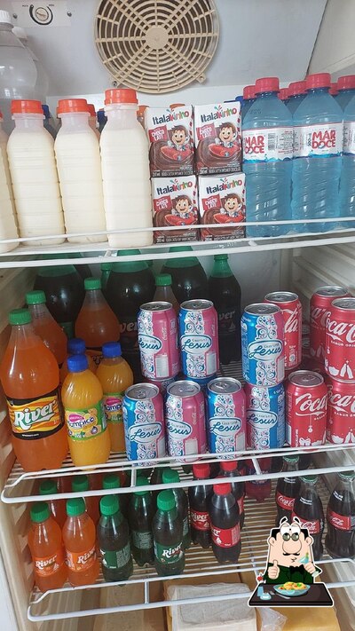 Comida em Churrascaria e lanchonete ponto do queijo mineiro