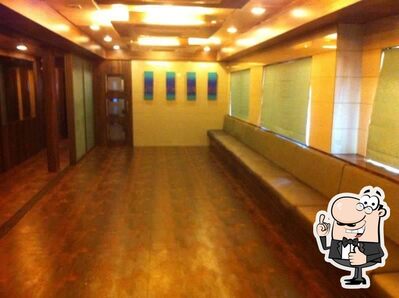 Status Restaurant Bar Banquets. photo
