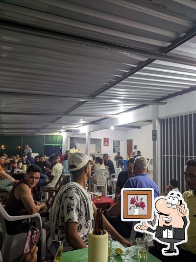 Veja imagens do interior do CHURRASCARIA BR