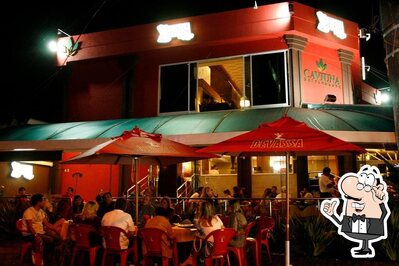 Veja imagens do interior do Caviuna