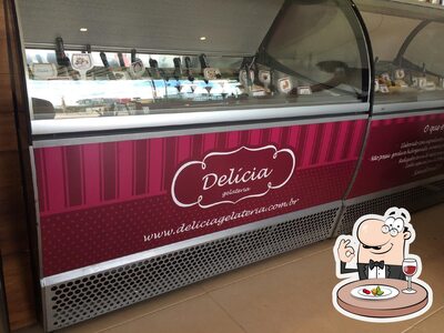 Platos en Delícia Gelateria