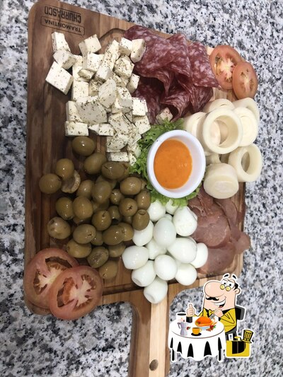 Platos en Sentiero Di Montagna