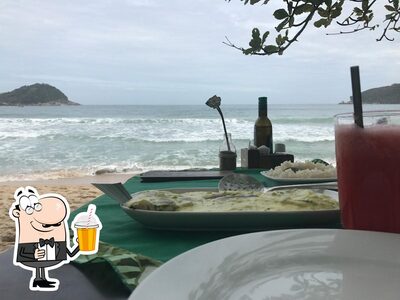 Descubra diversos drinques servidos no Casa Caiçara