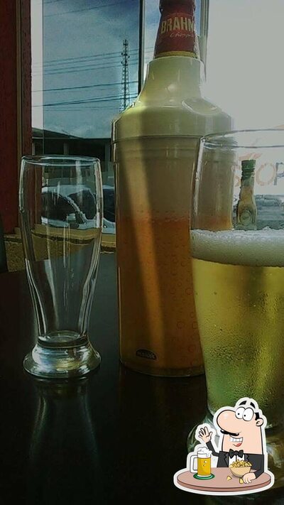 Você pode tomar um copo de cerveja leve ou escura