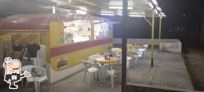 O interior do Paulinho Lanches