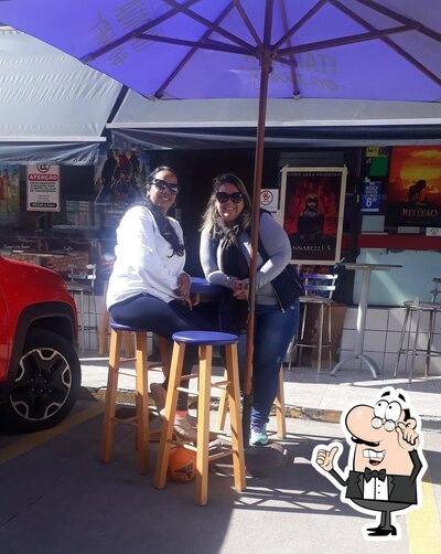 O interior do Shell Café