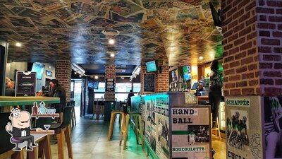 Découvrez l'intérieur de Sports Bar