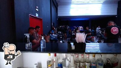 O interior do Castelo Lounge Bar
