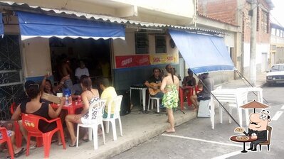 Você pode espairecer no exterior Bar Coisa Fina