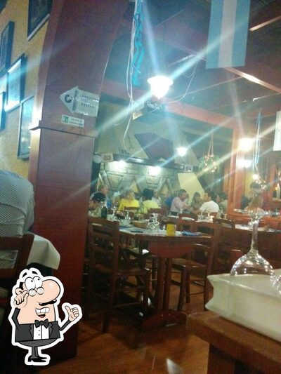 Siediti a un tavolo di La Mucca Argentina