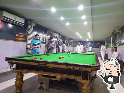Check out how Snooky Dooky Snooker Pool looks inside